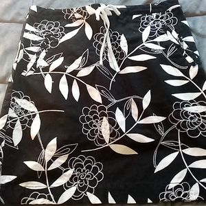 Ann Taylor Loft skirt size 0 petite